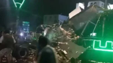 اخبار-اليمن-الان-|-أضواء-احتفالات-حوثية-تقتل-سائق-شاحنة-واثنين-آخرين-في-حادث-دهس-بعمران