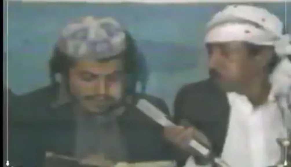 اخبار-اليمن-الان-|-”هل-هو-يهودي؟!-فيديو-صادم-يُظهر-رجلًا-من-صعدة-يشبه-عبدالملك-الحوثي-تمامًا-ويكشف-أسرارًا-مخفية”