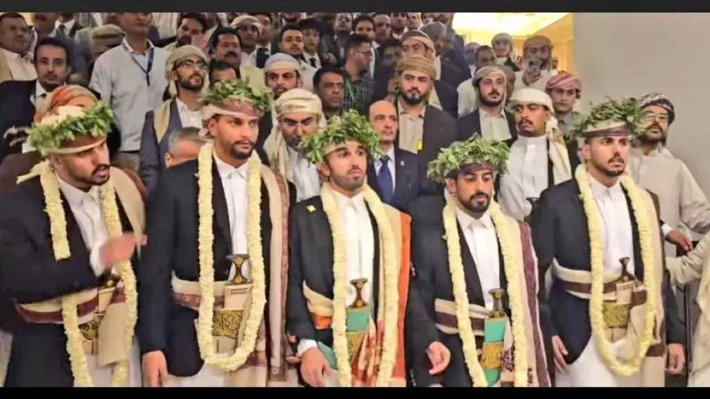 اخبار-اليمن-الان-|-شاهد.-عرسان-آل-عفاش-يتألقون-بالزي-اليمني-التقليدي-في-حفل-زفاف-يعكس-الهوية-والتراث