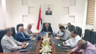 اخبار-اليمن-الان-|-وزير-التخطيط-والاتصالات-يترأس-اجتماعاً-موسعاً-في-عدن-لدفع-عجلة-تطوير-قطاع-الاتصالات-وتعزيز-الشفافية-المالية