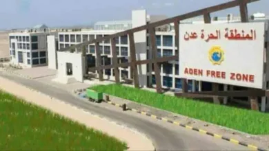 اخبار-اليمن-الان-|-إيقاف-مدير-أمن-المنطقة-الحرة-بعدن-جمال-ديان-على-خلفية-منعه-عملية-تفتيش-لحاوية-طائرات-مُسيرة