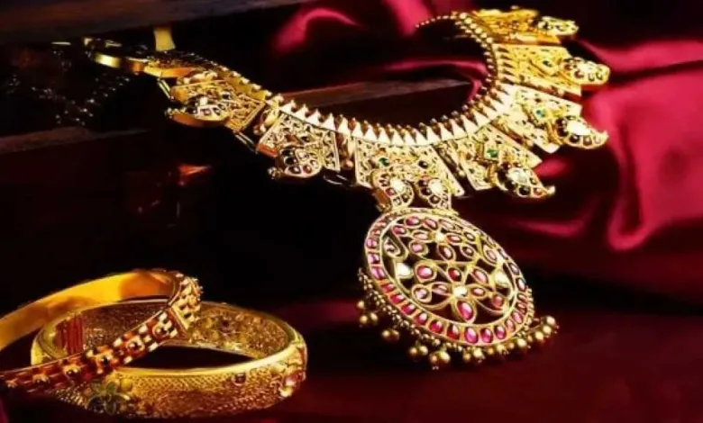 أرقام-صادمة.-أسعار-الذهب-في-الجزائر-اليوم-الثلاثاء-12-–-8-2025