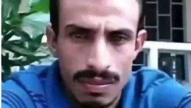 اخبار-اليمن-الان-|-عقب-انتشار-رائحتها.-العثور-على-جثة-عامل-في-مارب-بعد-أيام-على-قتله-وحرق-وجهه-ورميه-بالحجارة