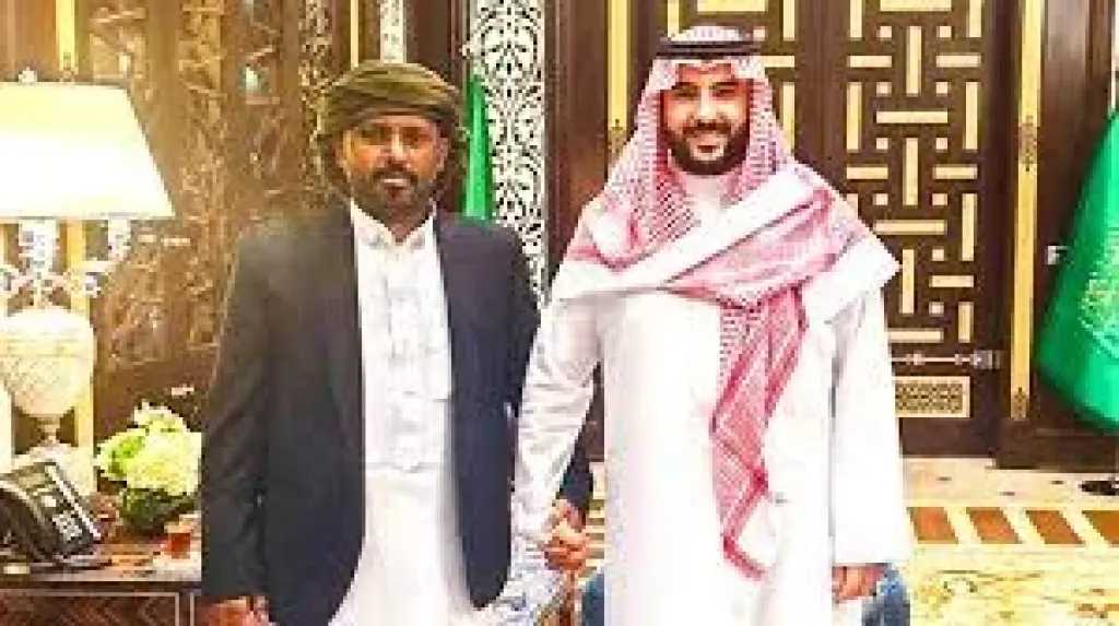 اخبار-اليمن-الان-|-”انقلاب-مفاجئ-في-المشهد-الأمني-بحضرموت؟!-قرار-حاسم-من-بن-حبريش-يُعيد-ترتيب-أوراق-القوى-العسكرية