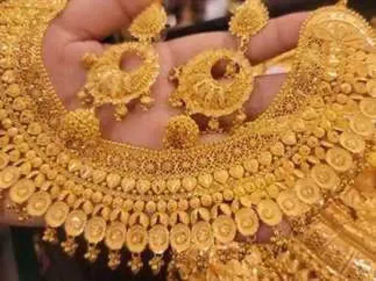 الذهب-الكويتي-يستمر-في-الانخفاض.-تحديث-أسعار-الذهب-في-الكويت-اليوم-الأربعاء-13-–-8-2025