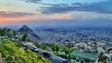 اخبار-اليمن-الان-|-”جريمة-تدمي-القلوب-في-تعز:-طفلة-تُعذب-على-يد-عمها-وتحتجز-مع-أمها-دون-إسعاف!-من-سيُنقذ-حنين؟”