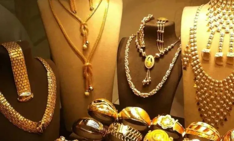 أسعار-الذهب-بفلسطين-اليوم-14-أغسطس-2025.-تذبذب-ملحوظ-في-المعدن-الأصفر-ومؤشرات-ارتفاع-جديدة