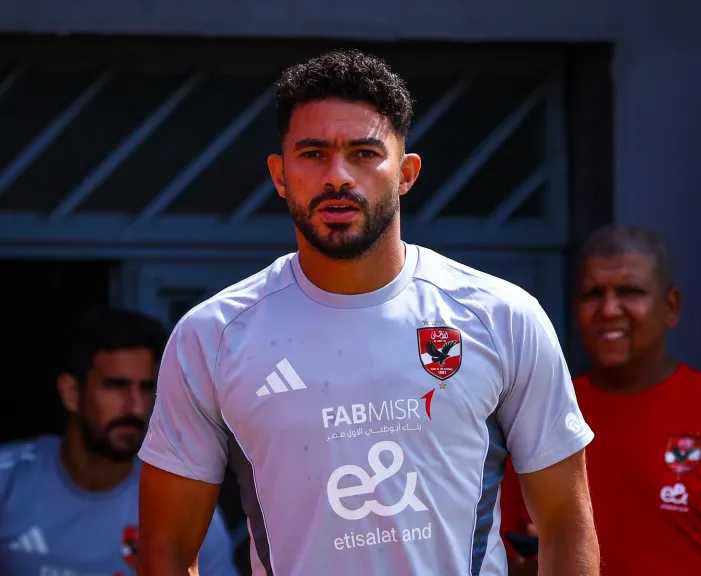 الأهلي-يتعرض-لضربة-موجعة-قبل-لقاء-فاركو