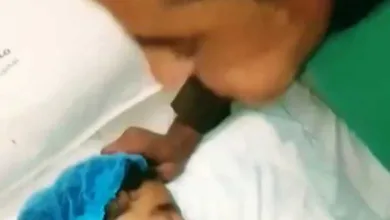 اخبار-اليمن-الان-|-شاهد-فيديو-مؤثر-لتاجر-السيارات-”العولقي”-عند-مشاهدة-طفله-”حيدر”-بعد-تعرضه-لحادث-صدم