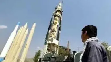 اخبار-اليمن-الان-|-”قبل-أن-تُعلن-الحرب:-كشف-خطة-حوثية-سرية-لنشر-صواريخ-باليستية-وطائرات-مسيرة-على-باب-المندب!”