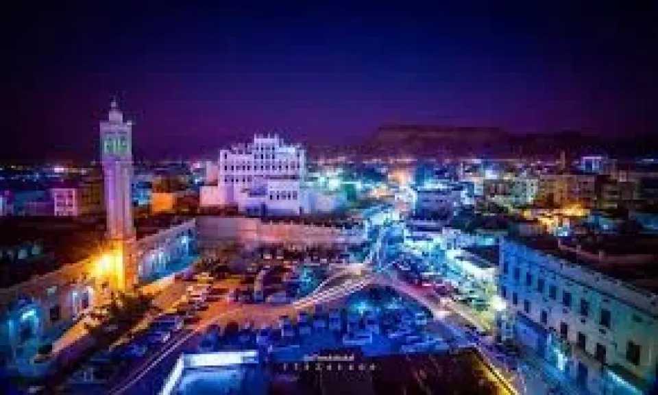 اخبار-اليمن-الان-|-سيئون:-إطلاق-نار-من-”كلاشينكوف”-على-سيارة-يصدم-الجميع.-تفاصيل-مدوية-تكشف-الحقيقة-الكاملة