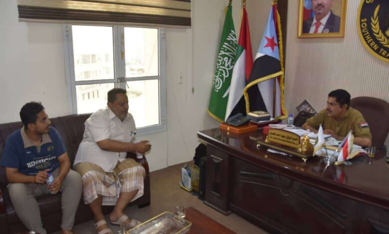 اخبار-حضرموت-|-العميد-المحمدي-يلتقي-مدير-مكتب-الصناعة-والتجارة-بساحل-حضرموت