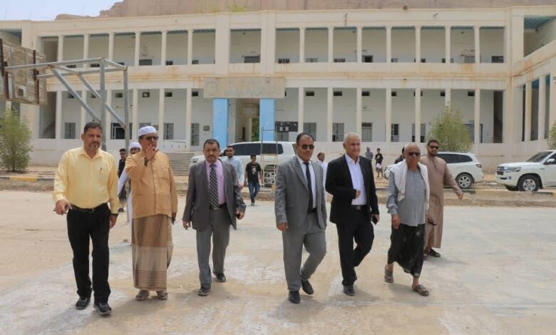 اخبار-حضرموت-|-وكيل-المحافظة-يتفقد-سير-العمل-بمشروع-المبنى-الجديد-لثانوية-الصبان-بسيئون