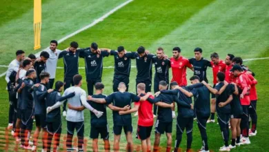 رغم-خلافه-مع-ريبيرو.-نجم-الأهلي-أشرف-بن-شرقي-يرفض-الرحيل-ويتمسك-بالاستمرار