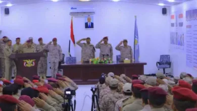 اخبار-اليمن-الان-|-وزير-الدفاع-أمام-قادة-الجيش-في-مأرب.-النصر-يقترب-والهدف-صنعاء