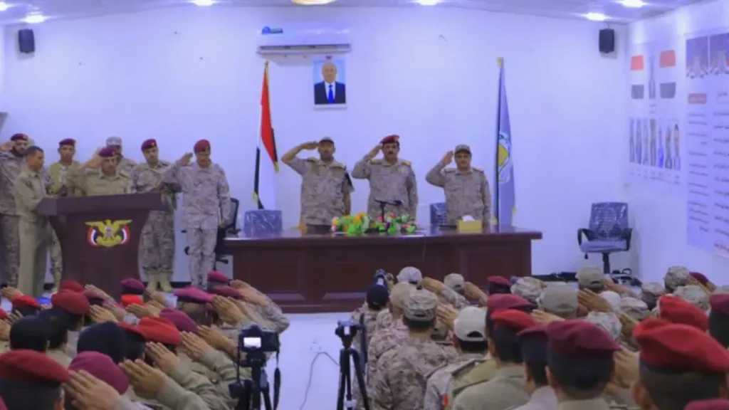اخبار-اليمن-الان-|-وزير-الدفاع-أمام-قادة-الجيش-في-مأرب.-النصر-يقترب-والهدف-صنعاء