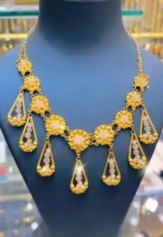 الذهب-اليمني-يواصل-يتصدر-المشهد.-أسعار-الذهب-في-اليمن-بداية-تعاملات-اليوم-الثلاثاء-19-–-8-2025