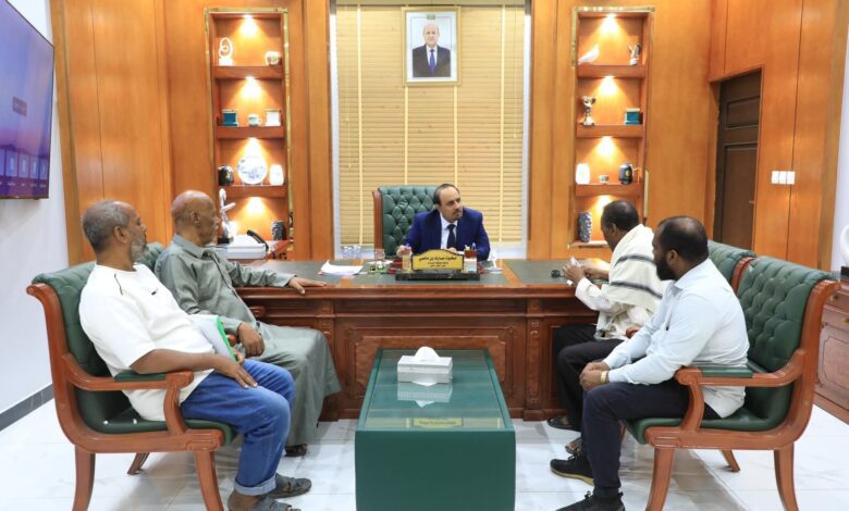 اخبار-حضرموت-|-المحافظ-بن-ماضي-يلتقي-قيادة-#الاتحاد-العام-لنقابات-عمال-#حضرموت