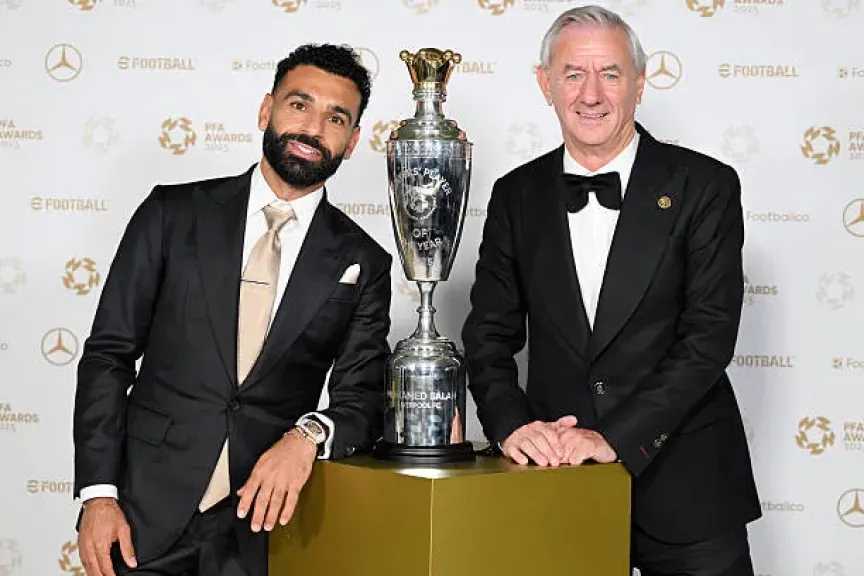 محمد-صلاح-يتوج-رسميًا-بجائزة-أفضل-لاعب-في-إنجلترا-من-رابطة-المحترفين