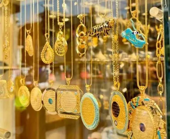 بالدينار-العراقي-والدولار.-أسعار-الذهب-في-العراق-اليوم-الأربعاء-20-–-8-2025