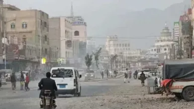 اخبار-اليمن-الان-|-إصابات-من-المدنيين-خلال-اشتباك-عناصر-حوثية-مع-مسلح-في-سوق-بإب