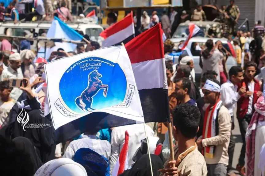 اخبار-اليمن-الان-|-اعتقال-أمين-عام-حزب-المؤتمر-في-صنعاء-و12-قياديًا-وحصار-آخرين-في-منازلهم