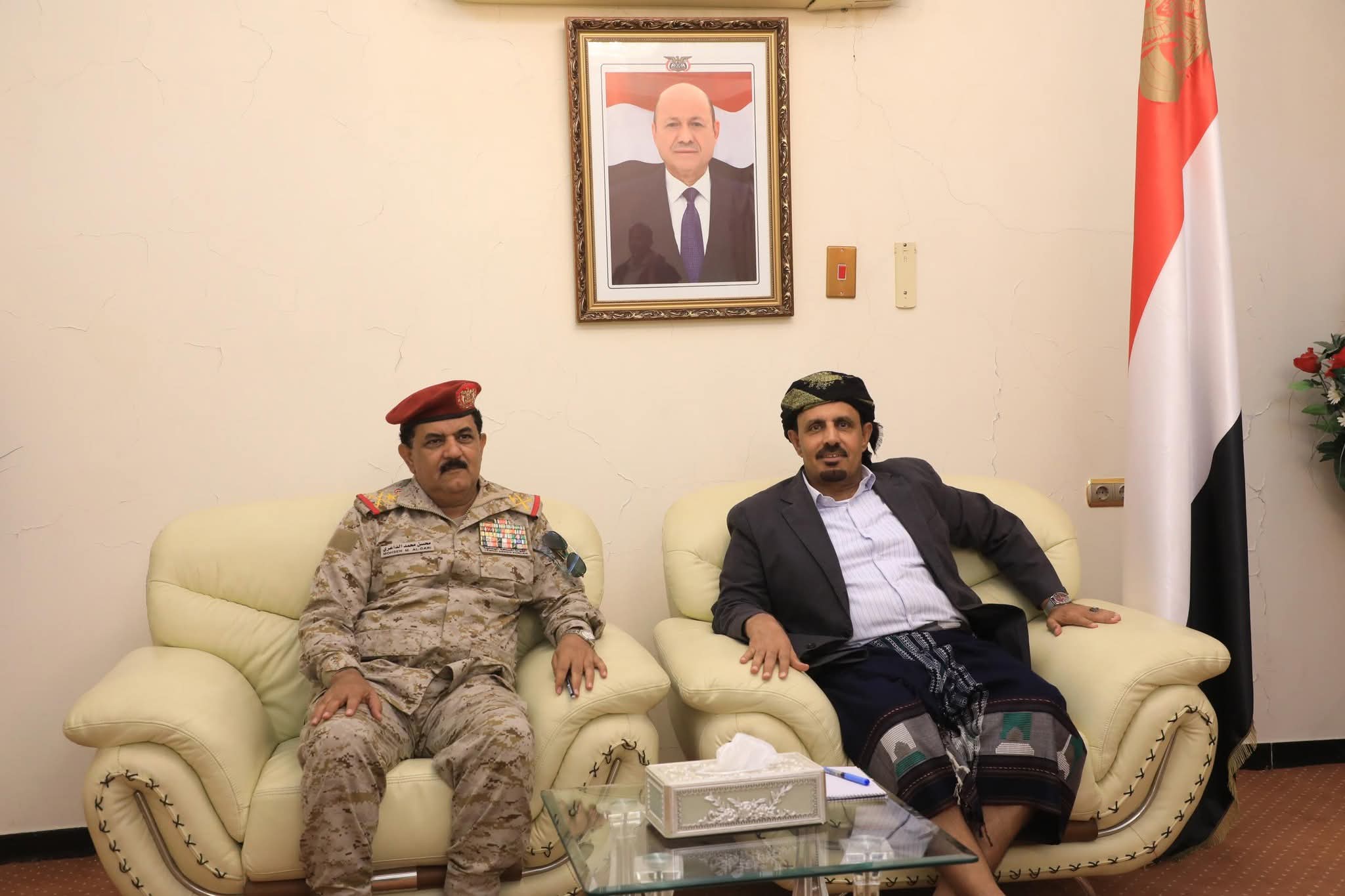 اخبار-حضرموت-|-محافظ-#حضرموت-ووزير-#الدفاع-يناقشان-في-سيئون-سُبل-تعزيز-الأمن-ومواجهة-تداعيات-الحالة-الجوية