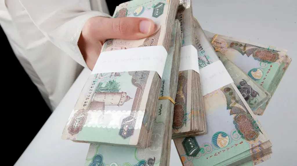 أسعار-الدرهم-الإماراتي-مقابل-الجنيه-المصري-بداية-تعاملات-اليوم-السبت-23-–-8-2025