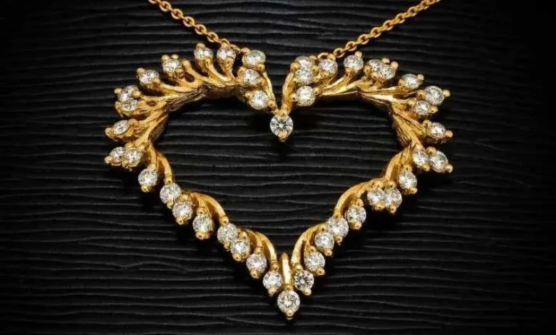 بالجنيه-المصري-والدولار.-ارتفاع-أسعار-الذهب-في-مصر-بداية-تعاملات-اليوم-السبت-23-–-8-–-2025