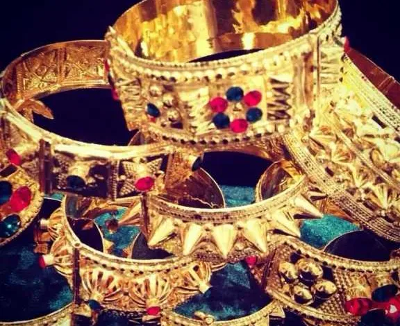 تعاملات-الذهب-في-عمان-اليوم-بالريال-والدولار-–-السبت-23-أغسطس-2025