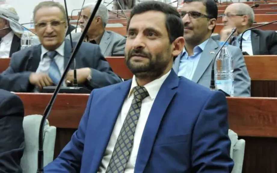 اخبار-اليمن-الان-|-”ستندمون!”-–-نائب-ببرلمان-الحوثي-يُفجّر-قنبلة-سياسية-بعد-اعتقال-قيادات-مؤتمرية