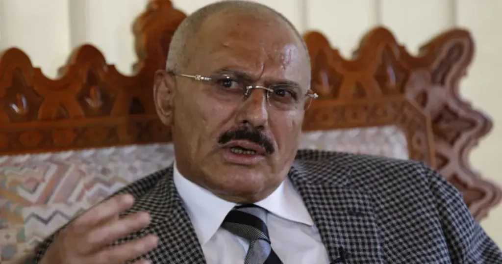 اخبار-اليمن-الان-|-”الراقص-على-رؤوس-الثعابين”-كشف-حساب:-هل-كان-علي-عبد-الله-صالح-منقذ-اليمن-أم-مهندس-انهياره؟