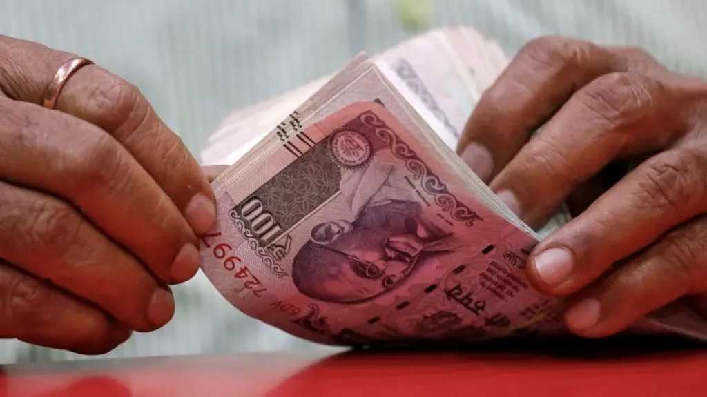 أسعار-الروبية-الهندية-مقابل-الجنيه-المصري-بداية-تعاملات-اليوم-الأحد-24-–-8-2025