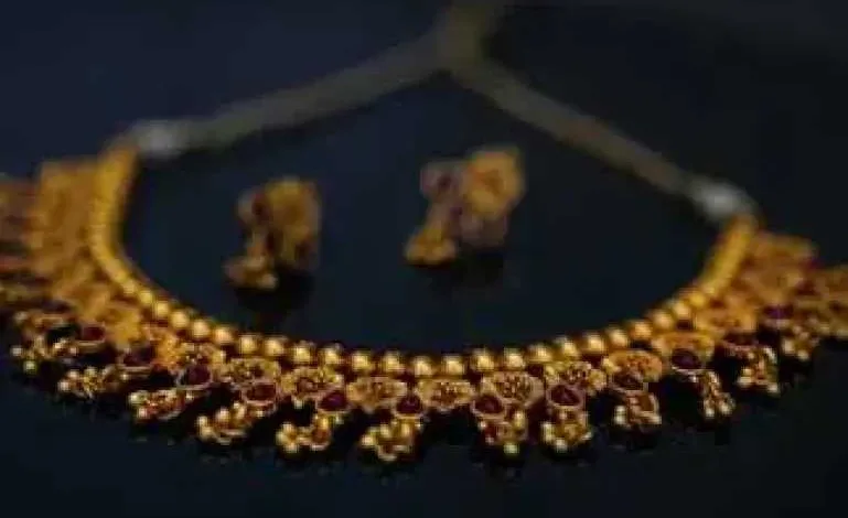 عيار-24-يتجاوز-46-ألف-فرنك.-الذهب-يواصل-الصعود-في-جزر-القمر