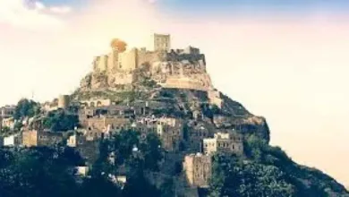 اخبار-اليمن-الان-|-”سيارة-إسعاف-بدل-الجنازة”.-قصة-أب-يمني-فقد-أبناءه-ثم-حوّل-الحوثيين-إنقاذه-إلى-جريمة!