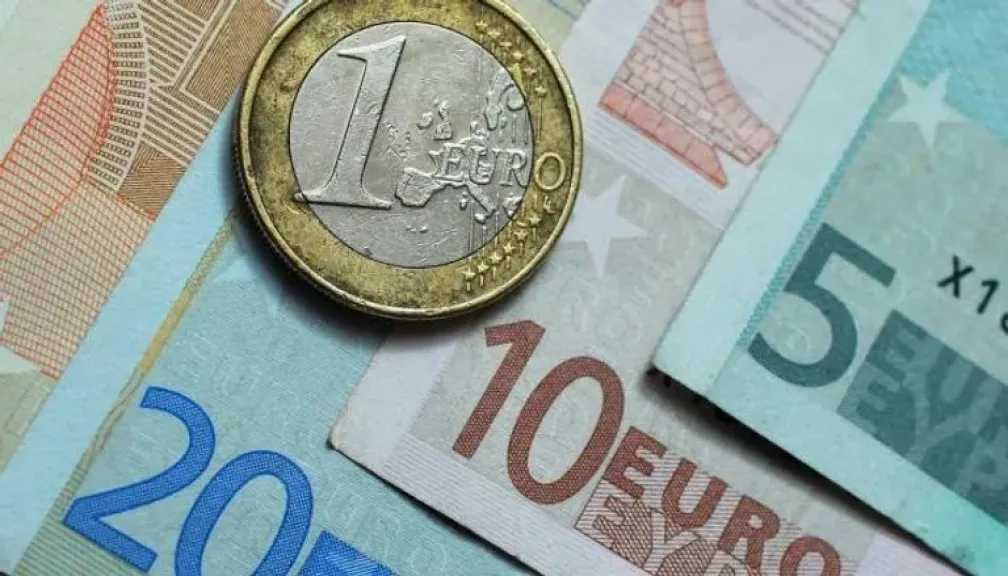 تحديث-مفاجئ.-أسعار-اليورو-مقابل-الجنيه-المصري-بداية-تعاملات-اليوم-الإثنين-25-–-8-2025