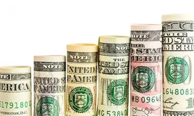تغير-مفاجئ.-أسعار-الدولار-الأمريكي-مقابل-الجنيه-المصري-بداية-تعاملات-اليوم-الثلاثاء-26-–-8-2025