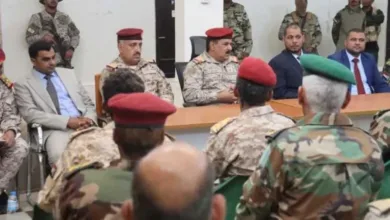 اخبار-اليمن-الان-|-وزير-الدفاع-يزور-قوات-الجيش-في-محافظة-سقطرى