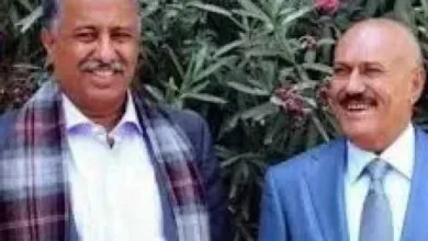 اخبار-اليمن-الان-|-”انفجار-سياسي-في-صنعاء:-مقرّب-من-صالح-يكشف-تفاصيل-صادمة-عن-تجسّس-داخلي-على-الزوكا!”