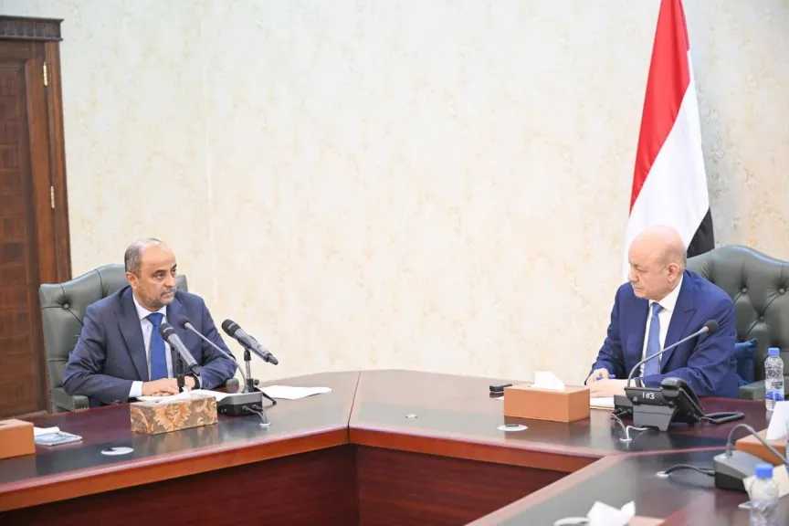 اخبار-اليمن-الان-|-مصادر-رئاسية-وحكومية-تنفي-صرف-مبالغ-”إعاشة”-ضخمة-للمسؤولين-في-الخارج-وتؤكد-أن-الملف-قيد-المراجعة