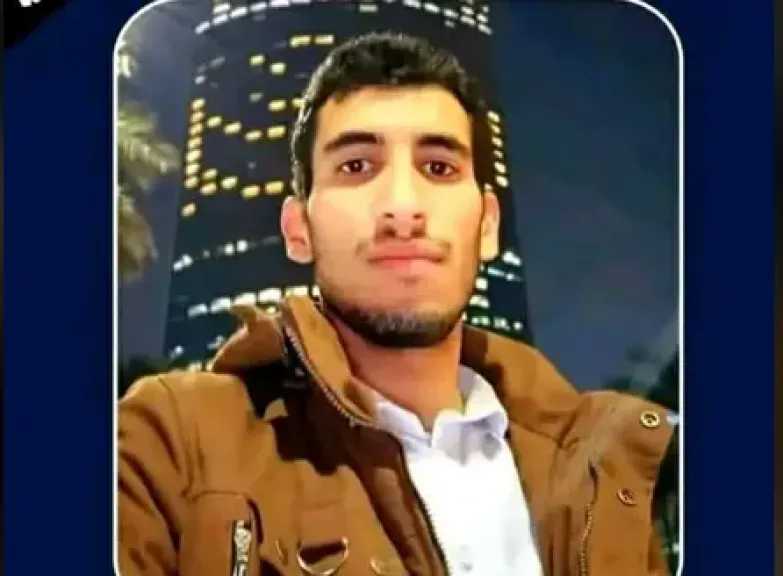 اخبار-اليمن-الان-|-أحد-أفراد-عصابة-الحرابة-الخولانية-يعتدي-على-والد-الشهيد-مروان-الثلايا-داخل-المحكمة-بصنعاء