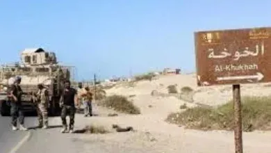 اخبار-اليمن-الان-|-العثور-على-جثتي-شابين-جنوب-الخوخة.-أحدهما-مشنوق-والآخر-مقطوع-الرأس