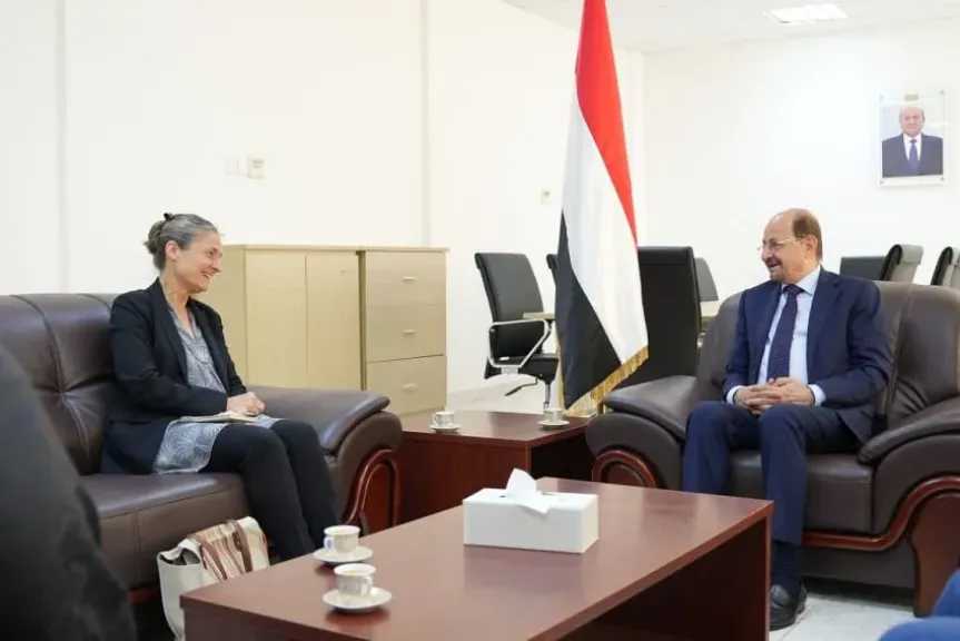 اخبار-اليمن-الان-|-وزير-الخارجية-الدكتور-الزنداني:-نقلنا-الوزارة-بشكل-كامل-إلى-عدن-والإصلاحات-الدبلوماسية-مستمرة