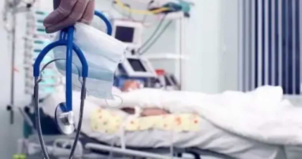 اخبار-اليمن-الان-|-”نعتذر-ماتت-زوجتك-بسبب-خطأ-طبي”.-كيف-تحولت-لحظة-تعافي-أم-يمنية-إلى-فاجعة؟