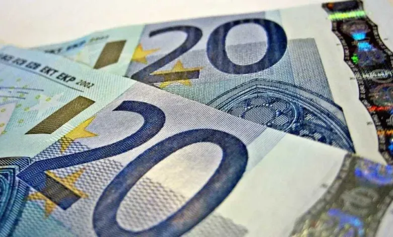 أسعار-اليورو-مقابل-الجنيه-المصري-بداية-تعاملات-اليوم-الخميس28-–-8-2025