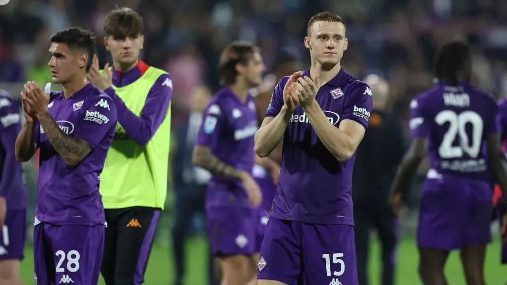 موعد-لقاء-فيورنتينا-وبوليسيا-زيتومير-والقناة-الناقلة-لها-في-دوري-المؤتمر-الأوروبي