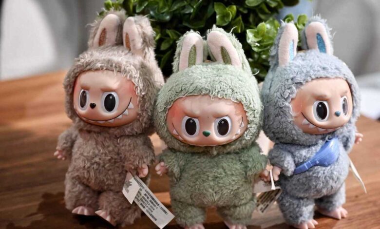 إخلاء مكتبة تاريخية من 100 ألف كتاب بسبب