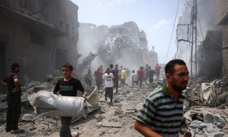 60 شهيدا خلال يوم في قطاع غزة