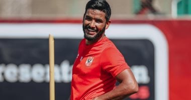 صالح جمعة نجم الأهلى السابق يحتفل بعيد ميلاده الـ"32" بعيداً عن أى نادى