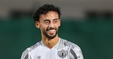 الأهلي يرحب بانتقال أحمد عبد القادر للدوري الليبي